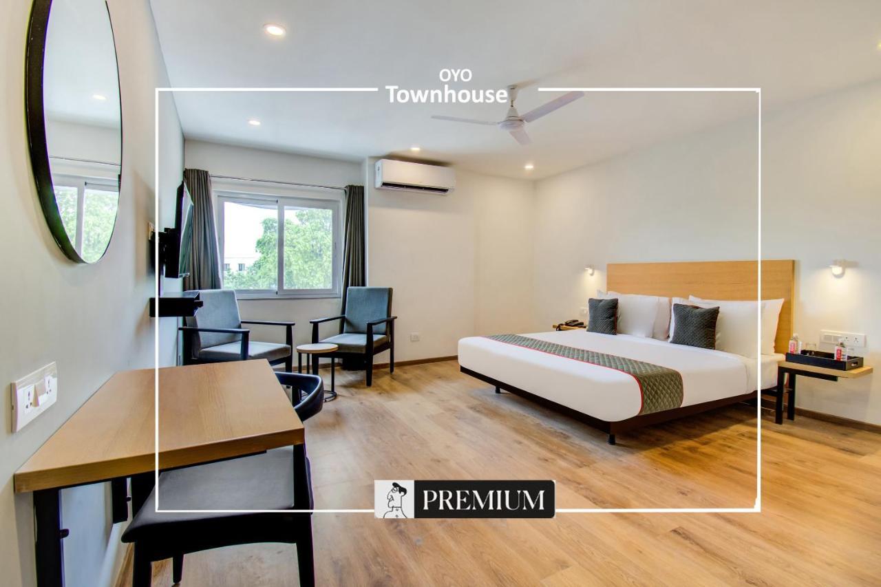 Townhouse 165 Netaji Road Hotel Ahmedabad Luaran gambar